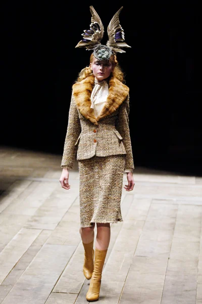 Look 1
